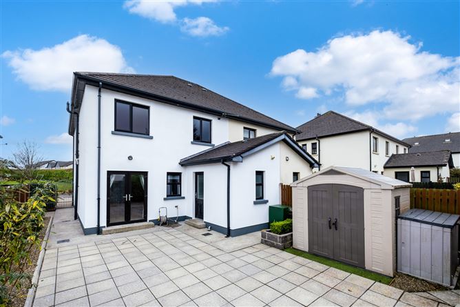 63 Carraig Linn, Caheronaun, Loughrea, Co. Galway