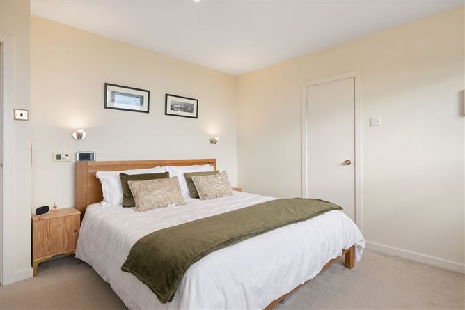 467 Strand Road, Portmarnock,   County Dublin