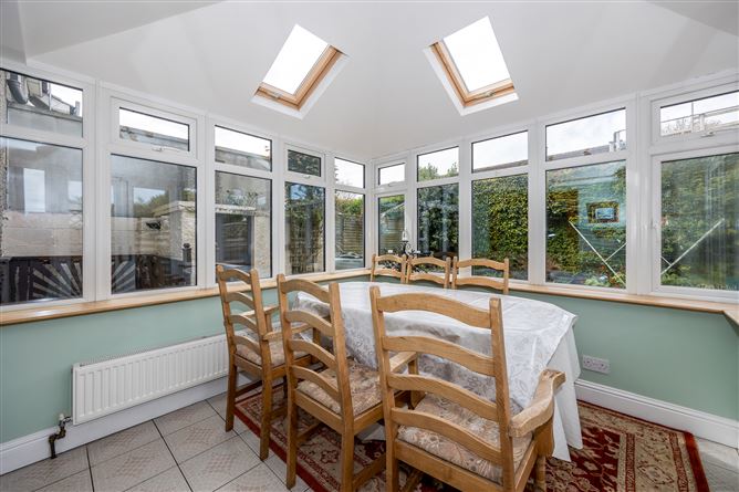 https://photos-a.propertyimages.ie/media/2/9/2/4922292/fe279f48-8f72-4912-9792-7063fd2b7b93_l.jpg