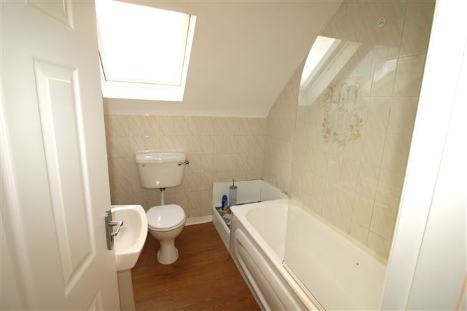 15 Abbeyview, Crossmolina, Mayo