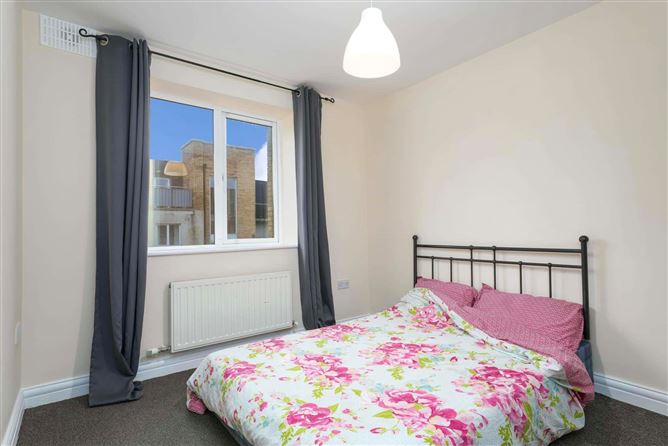 42 Eaton Terrace, Rathcoole, Co. Dublin