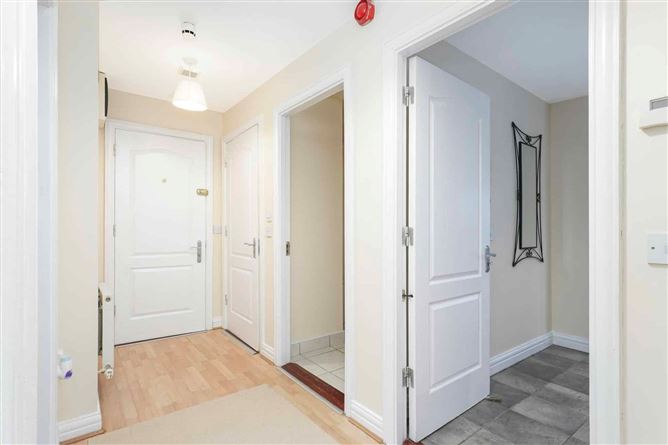 42 Eaton Terrace, Rathcoole, Co. Dublin