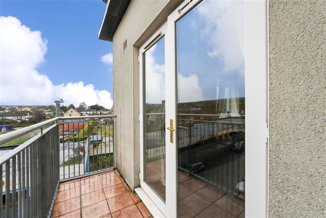 42 Eaton Terrace, Rathcoole, Co. Dublin