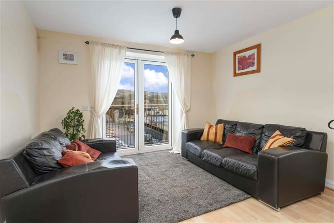 42 Eaton Terrace, Rathcoole, Co. Dublin