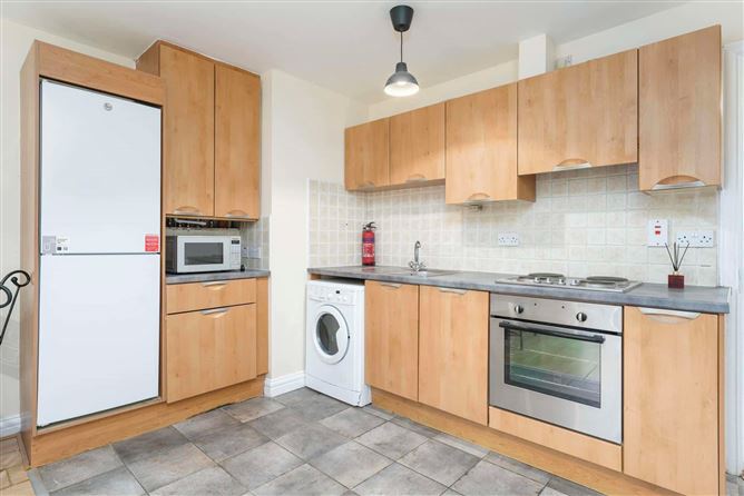 42 Eaton Terrace, Rathcoole, Co. Dublin