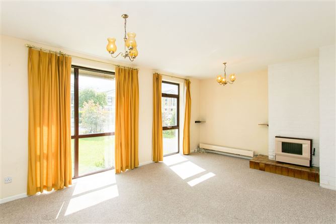 94 Stillorgan Wood, Stillorgan, Co. Dublin