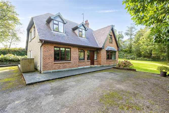 Blackberry Cottage, 5 Brookwood, Crosshaven Road, Carrigaline, Cork