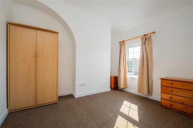 11 Eden Terrace, Glasthule, County Dublin