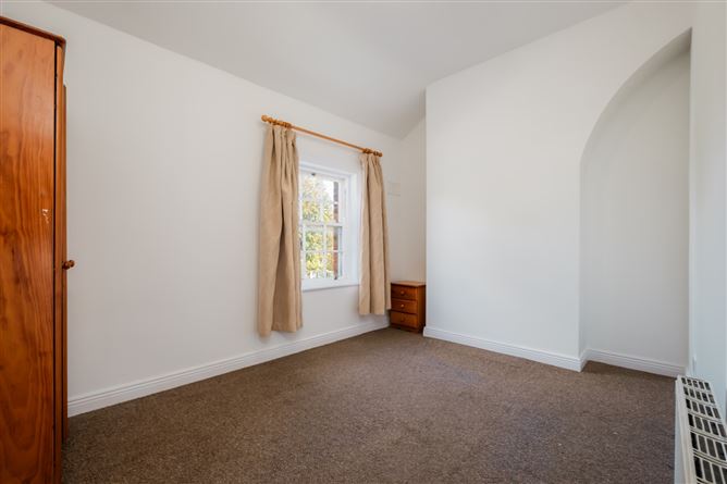 11 Eden Terrace, Glasthule, County Dublin