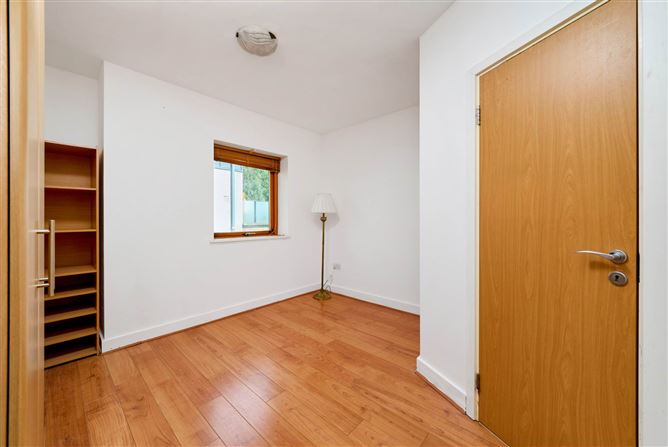 Photo 7 of 15 — 15 Bradogue Court, Annamoe Road, Dublin 7