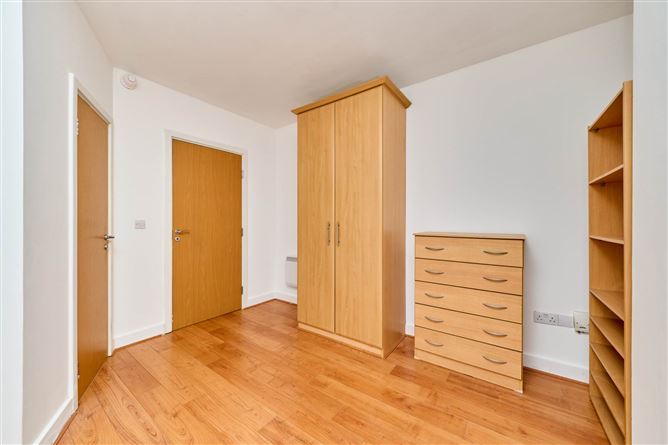 Photo 8 of 15 — 15 Bradogue Court, Annamoe Road, Dublin 7