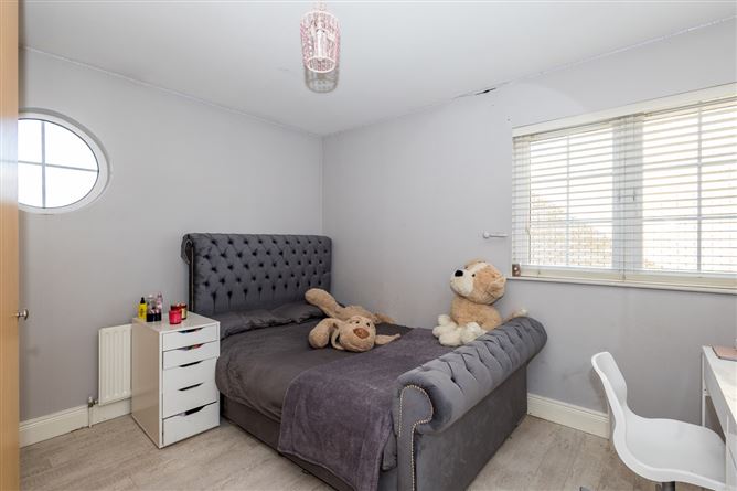 12 Knocksedan Drive, Swords, Dublin