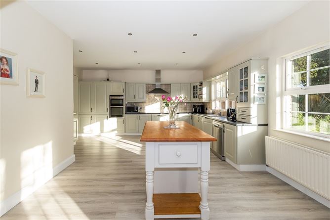 12 Knocksedan Drive, Swords, Dublin
