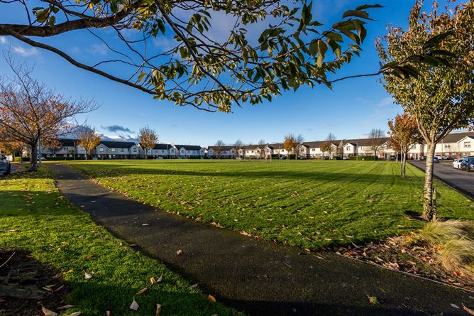 12 Knocksedan Drive, Swords, Dublin