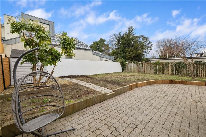 244 Foxrock Grove, Kill Lane, Dublin 18
