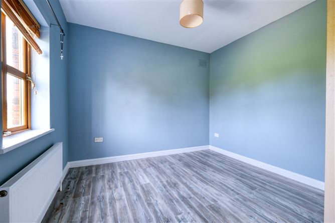 3 Sycamore Drive, Prospect Wood, Longford