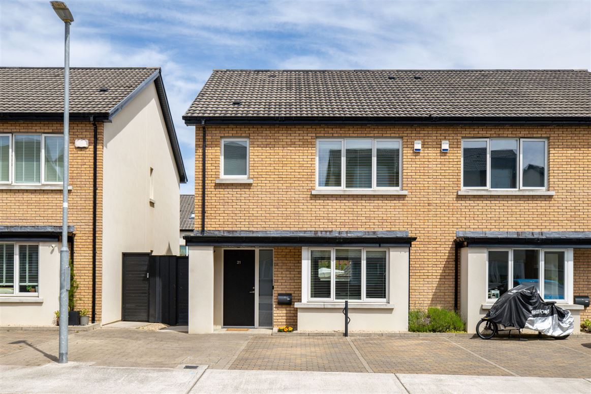 21 Clay Farm Avenue, Stepaside, Dublin 18