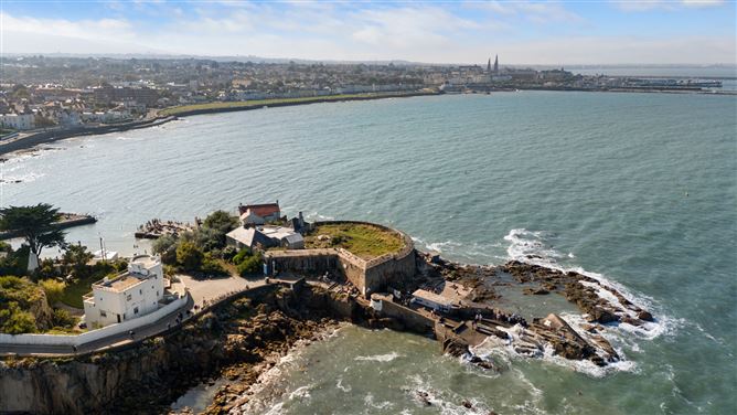 Photo 34 of 36 — Iona, Newtownsmith, Sandycove, Co. Dublin