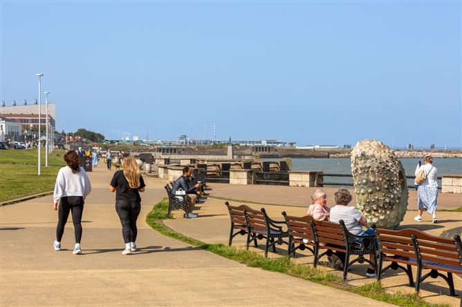 Photo 23 of 36 — Iona, Newtownsmith, Sandycove, Co. Dublin