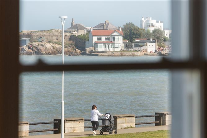Photo 28 of 36 — Iona, Newtownsmith, Sandycove, Co. Dublin