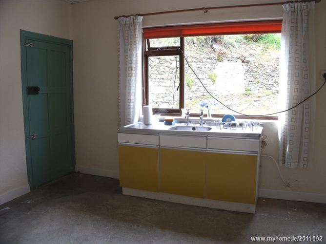 Barton Street, Tinahely, Wicklow