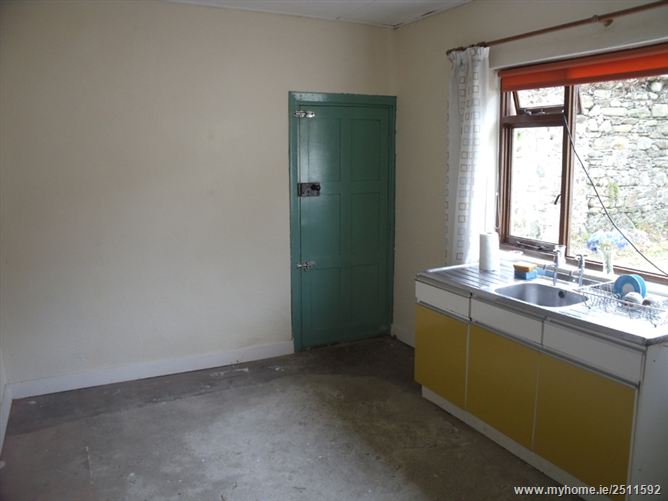 Barton Street, Tinahely, Wicklow