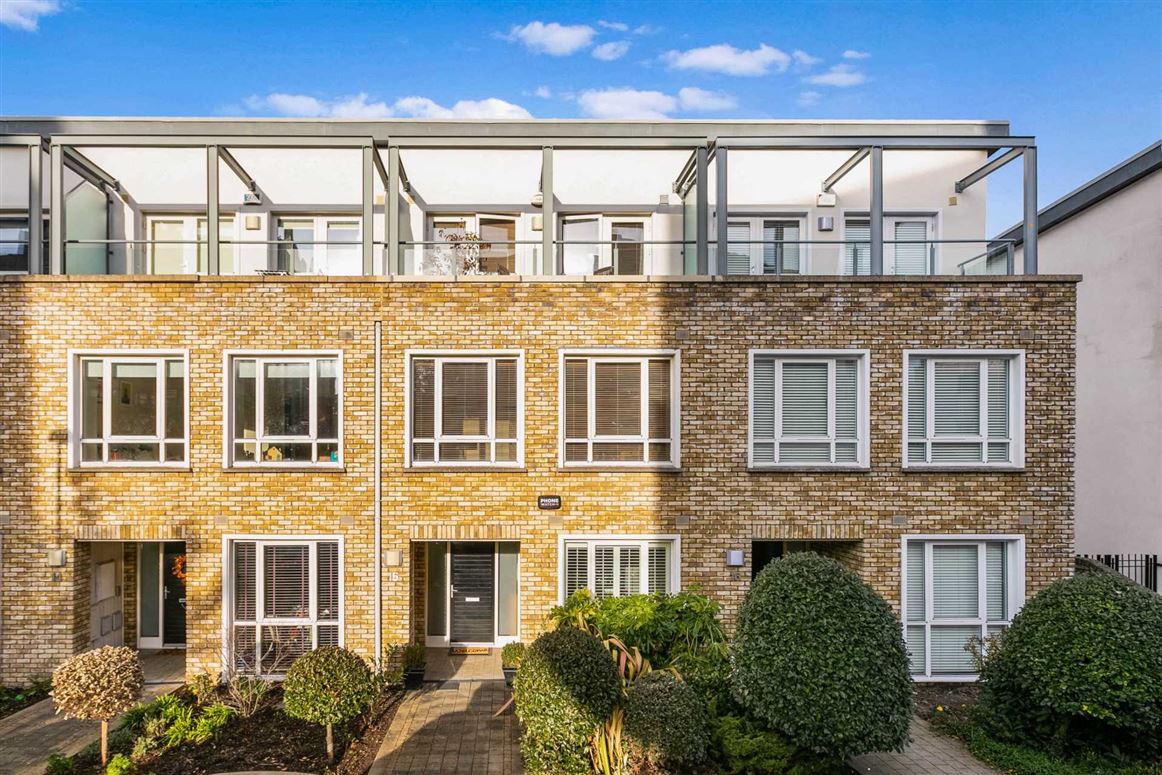 15 Beechwood Court, Blackrock, County Dublin