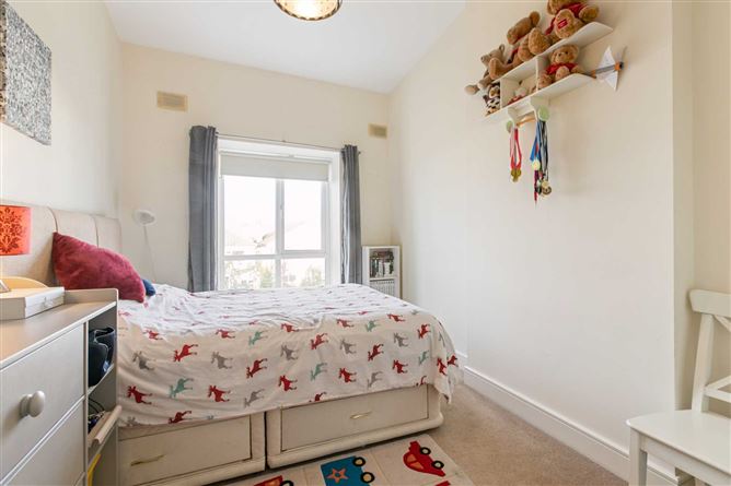 15 Beechwood Court, Blackrock, County Dublin