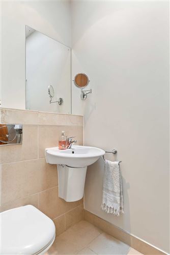 15 Beechwood Court, Blackrock, County Dublin