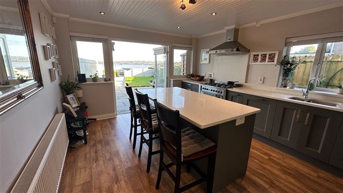 16 Saint Gerards Place, Rochestown, Cork