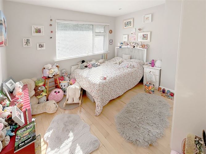 16 Saint Gerards Place, Rochestown, Cork