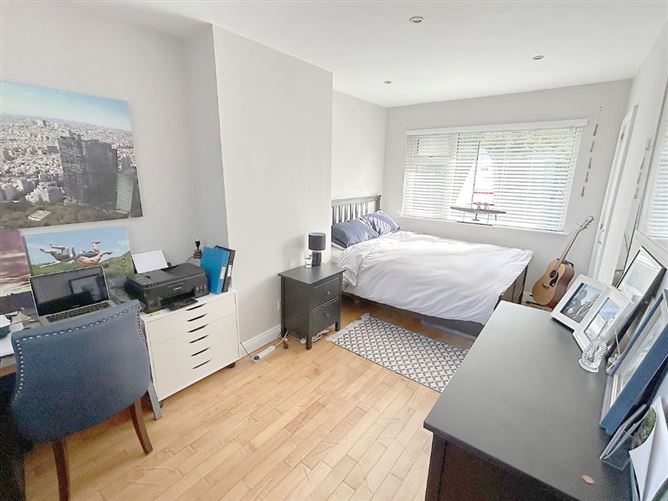 16 Saint Gerards Place, Rochestown, Cork