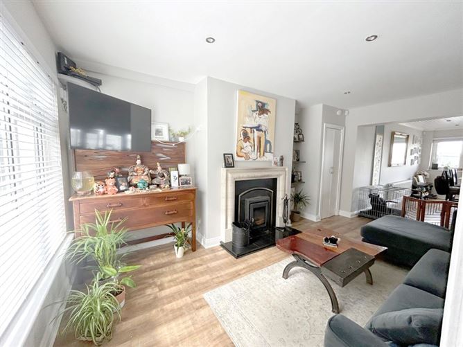 16 Saint Gerards Place, Rochestown, Cork