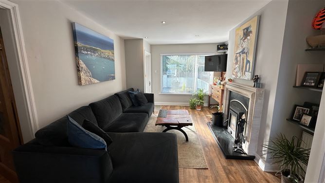 16 Saint Gerards Place, Rochestown, Cork