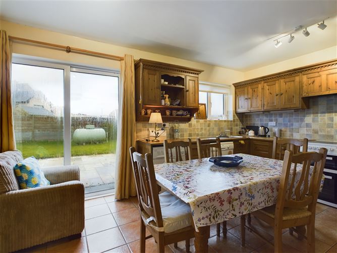 7 Atlantean Cottages, Kilkee, Co. Clare.