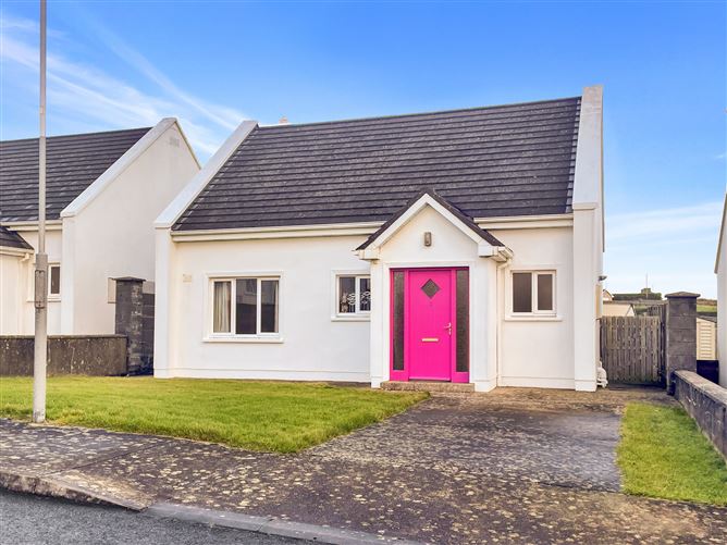 7 Atlantean Cottages, Kilkee, Co. Clare.