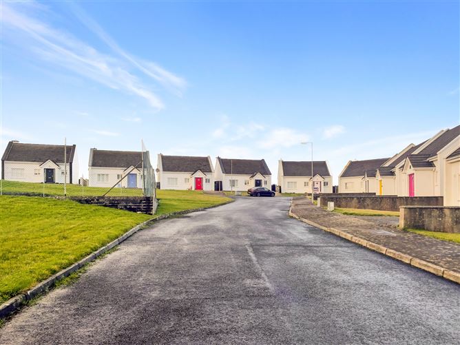 7 Atlantean Cottages, Kilkee, Co. Clare.
