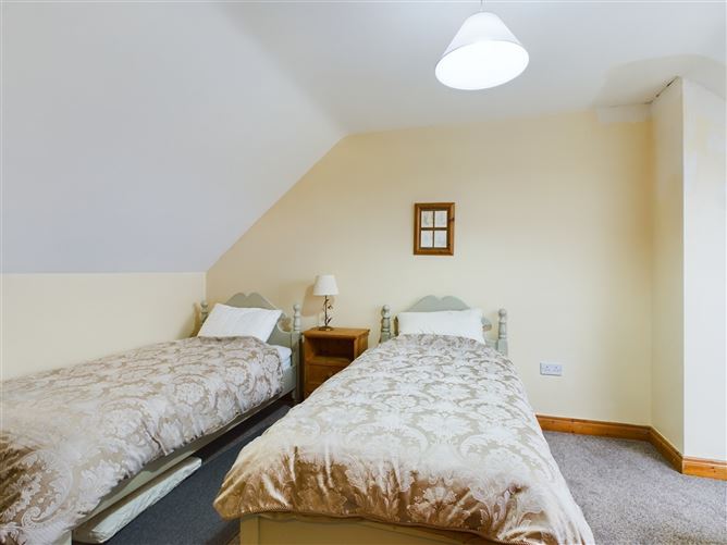7 Atlantean Cottages, Kilkee, Co. Clare.