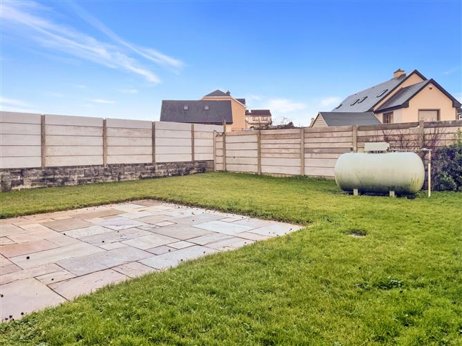 7 Atlantean Cottages, Kilkee, Co. Clare.