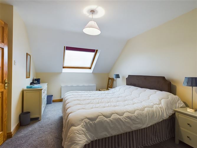 7 Atlantean Cottages, Kilkee, Co. Clare.