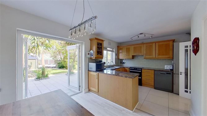 38 Mount Eagle View, Leopardstown Heights, Leopardstown, Dublin 18