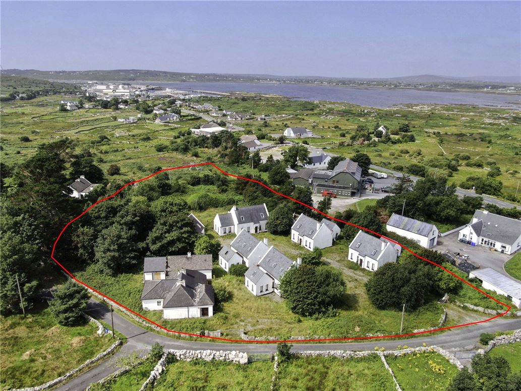 Rossaveel Holiday Homes, Rossaveel Upper, Ballynahown, Co. Galway