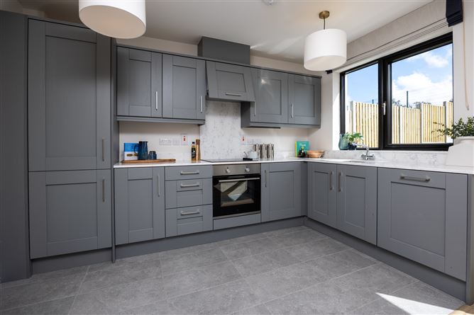 https://photos-a.propertyimages.ie/media/2/9/5/4999592/9c75c88f-c2b5-4bcf-84c4-bdb14f22ed0a_l.jpg