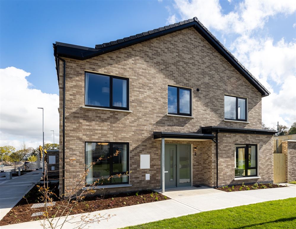 White Pines Central, Rathfarnham, Dublin 16