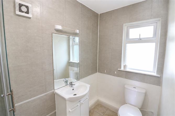 12 Pearse Square, Carrick-on-Suir, Tipperary