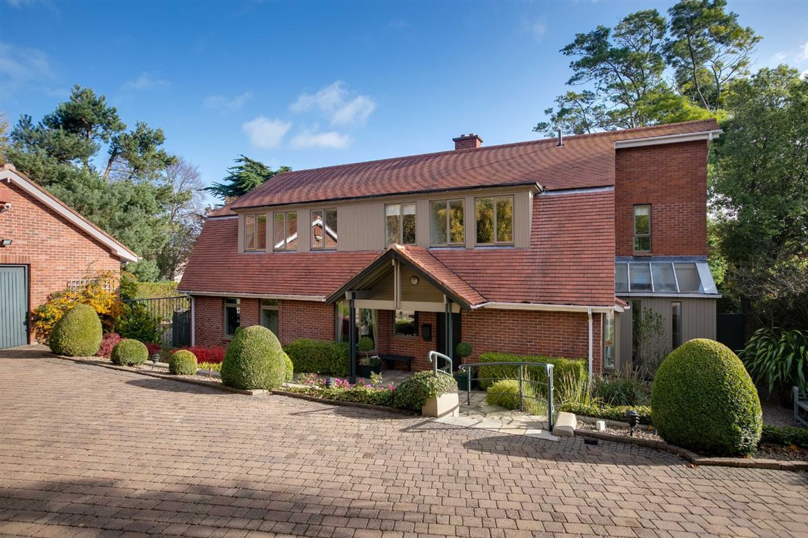 Chr, 2 Ash-Hurst, Military Road, Killiney, County Dublin