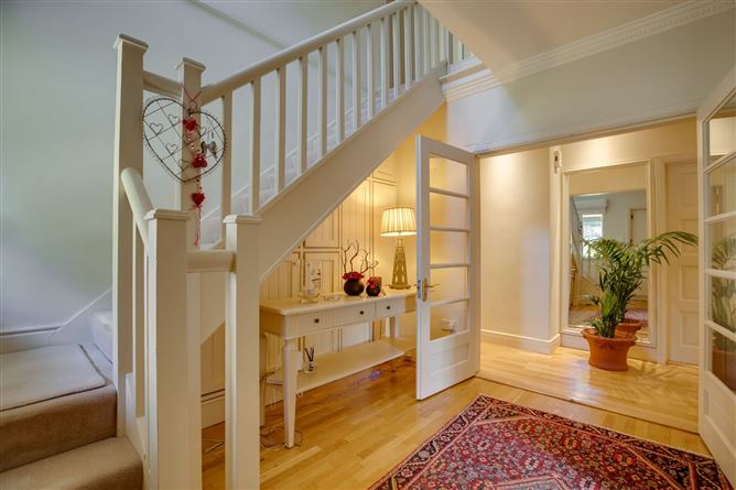 Chr, 2 Ash-Hurst, Military Road, Killiney, County Dublin