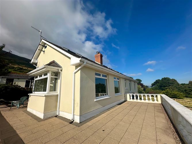 Mountain View, North Commons, Carlingford, Louth