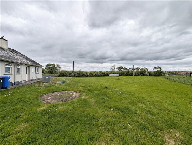 Photo 14 of 18 — Chimneypark, Moylough, Tubbercurry, Sligo