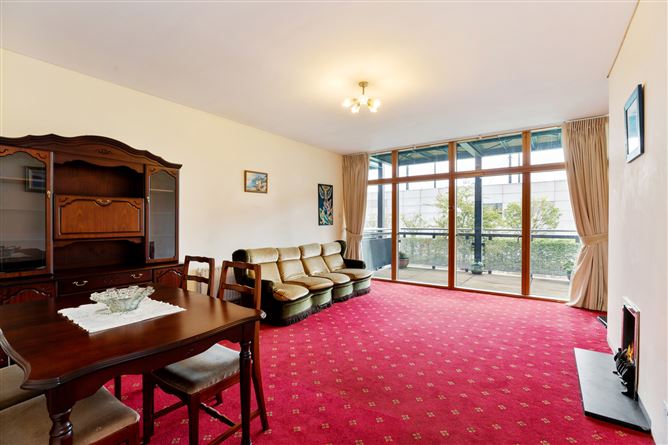 25 The Pavilion, Marine Road, Dun Laoghaire